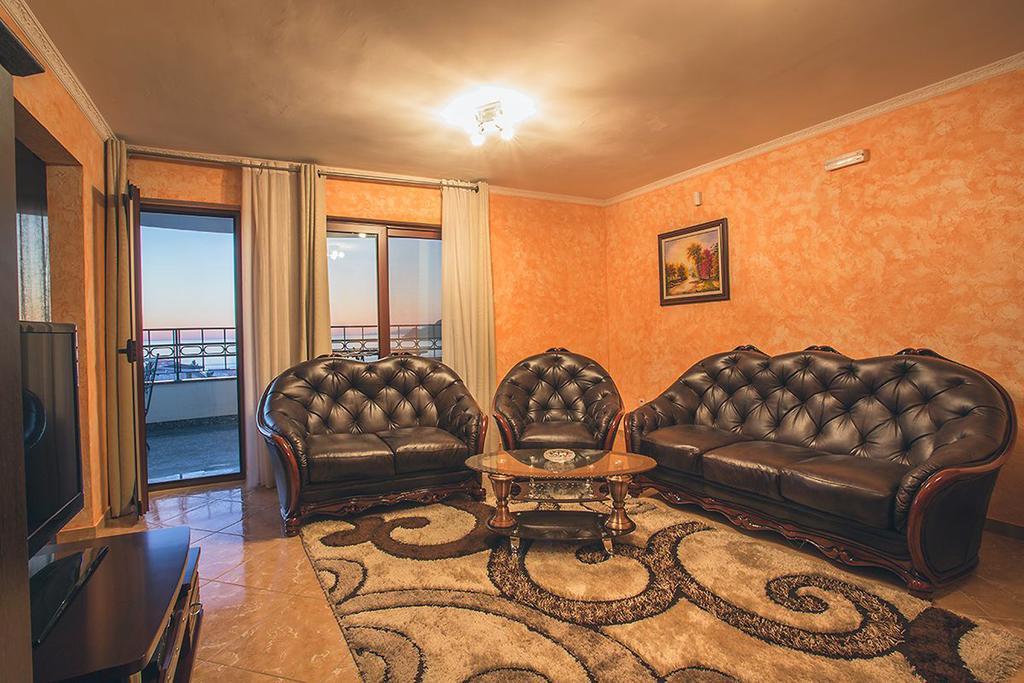 Villa M Dobra Voda Room photo