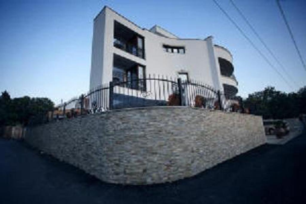 Villa M Dobra Voda Exterior photo